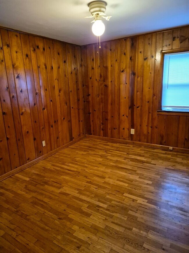 Foto del edificio - Charming 3 bed 1 Bath