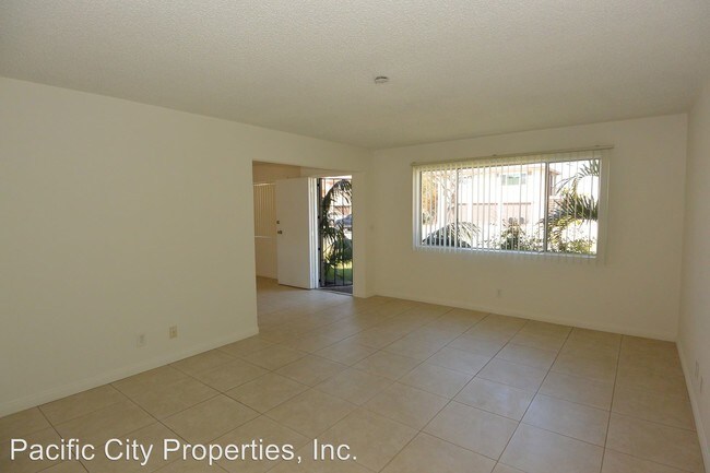 Building Photo - 1570 Orange Ave