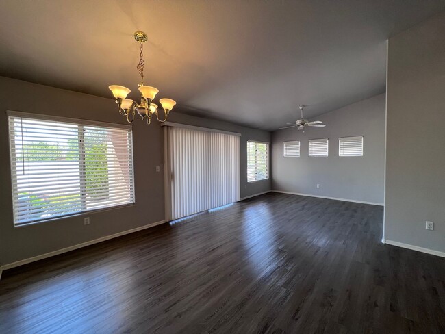 Building Photo - Sun City Summerlin 55+ Community 2 Bedroom...