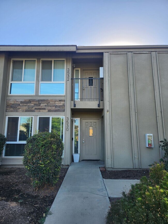 Building Photo - 3530-3532 S Jackie St