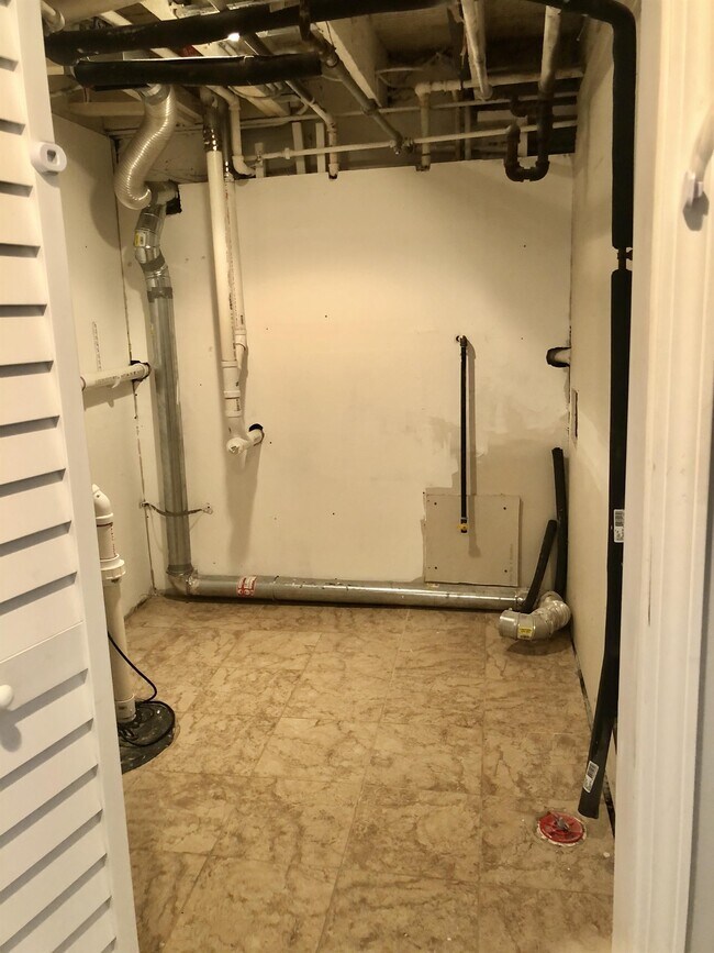 1900 Highland Ave Unit Garden, Berwyn, IL 60402 - Apartment for Rent in