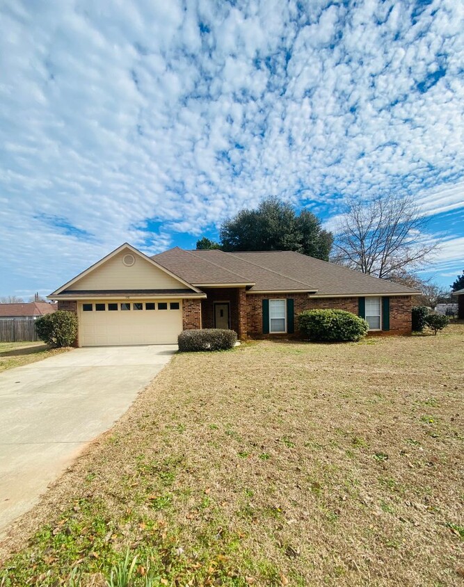 Foto principal - Charming Brick Ranch