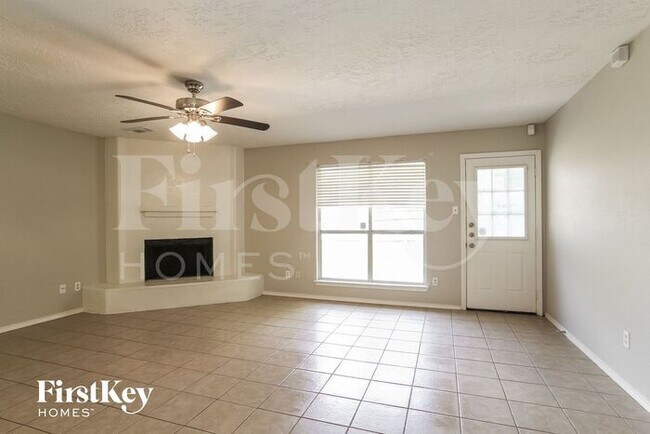 Building Photo - 11910 Woolford Dr