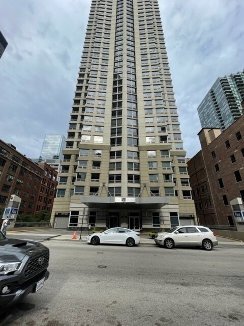 Foto del edificio - 440 N Wabash Ave