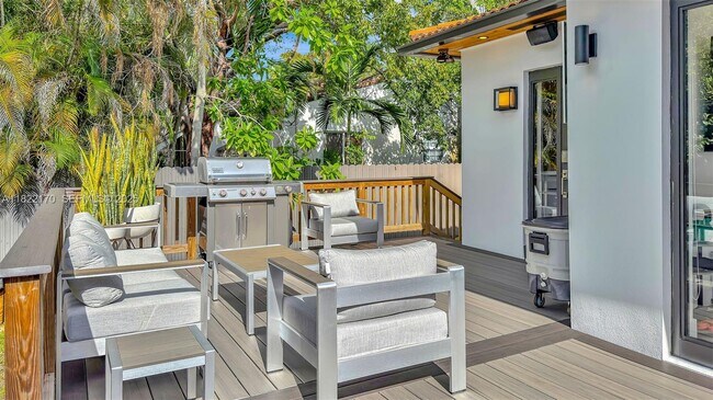 Foto del edificio - 130 SW 25th Rd