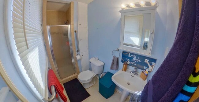 Building Photo - 3D Tour Available-Spacious Home Near Bill Synder Stadium! Fenced-in Yard + Attached Garage + Wash...
