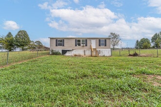 Building Photo - 20 Conner-Hogan Ln