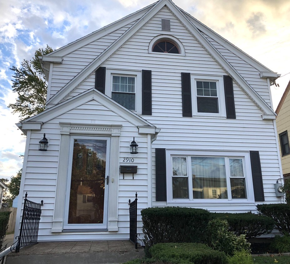 2910 Eggert Rd, Tonawanda, NY 14150 House Rental in Tonawanda, NY