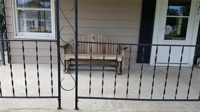 Foto del edificio - 521 Lonsvale Dr