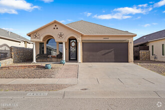 Building Photo - 14660 Spanish Point Dr