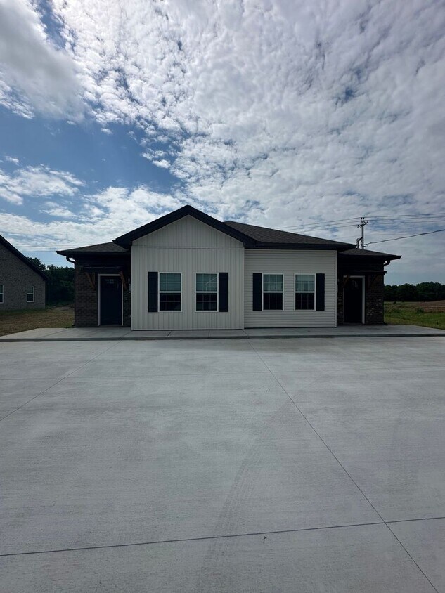 Foto principal - Brand New 2Bed/2Bath Apartment in Shelbyvi...