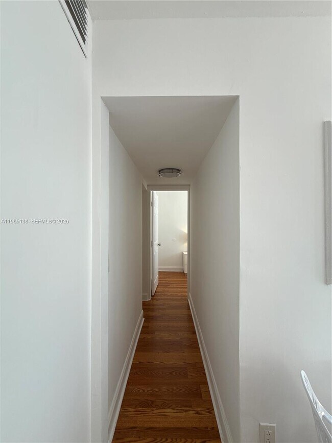 Foto del edificio - 1542 Jefferson Ave