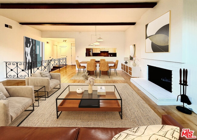Foto del edificio - 8743 Hollywood Hills Rd