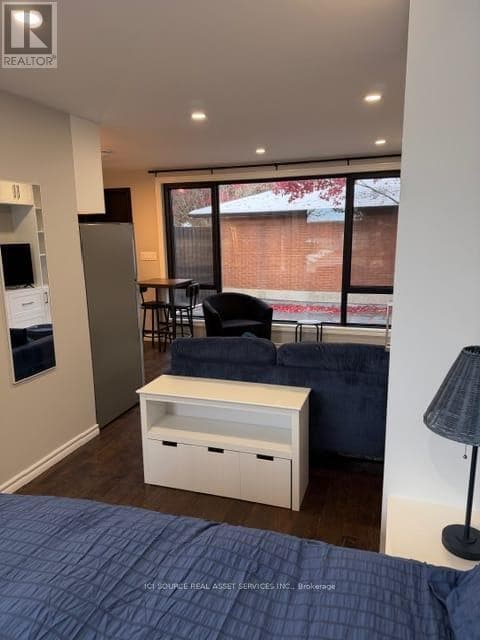 Building Photo - 44 Patterson Ave