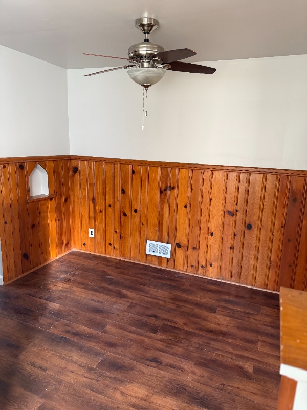 Photo - 4531 Roth Ave Apartment