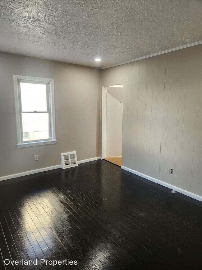 Building Photo - 2 br, 1 bath House - 1160 Lindsay Ave