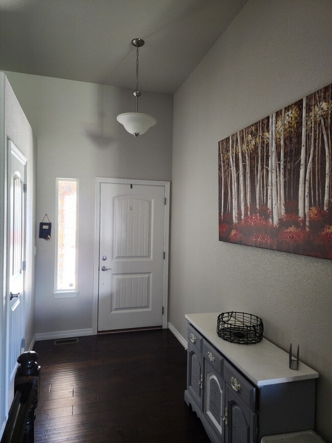 Building Photo - 13554 Park Gate Dr