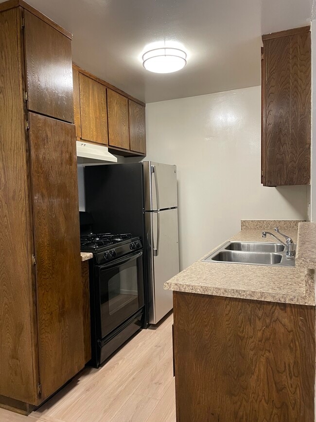 Building Photo - 15001 Condon Ave