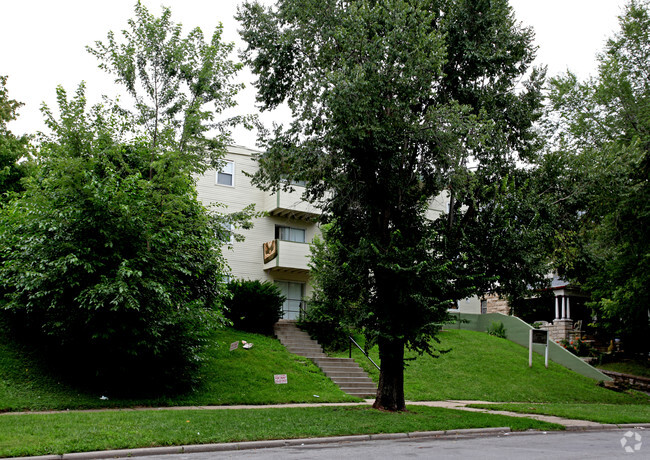 Building Photo - Pendleton Heights Apartments