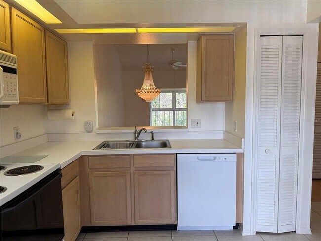 Foto del edificio - 13801 Timberland Dr