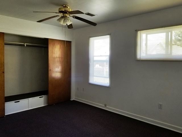 Building Photo - 209 B St