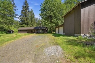 Building Photo - 671 Ragland Rd