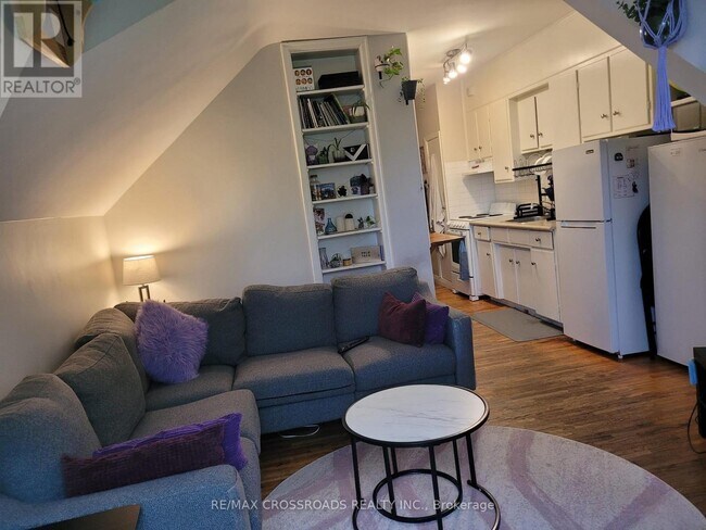 Photo du bâtiment - 302-302 Dundas St