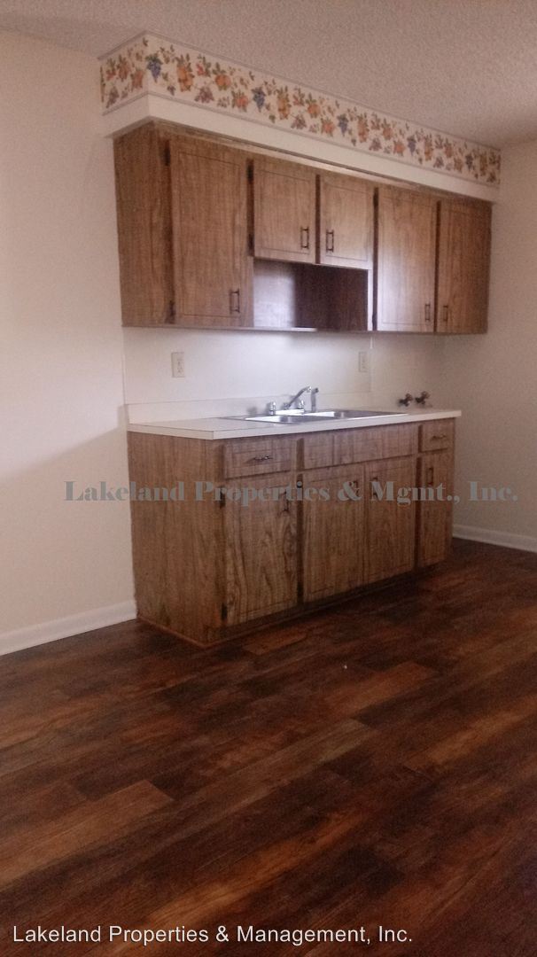 Building Photo - 6035 Crafton Dr