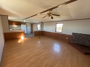 Building Photo - 115 Country Living Ln