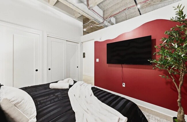 Foto del edificio - 708 E 18th St