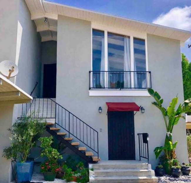 1152 N Ogden Dúplex - 1153 N Ogden Dr