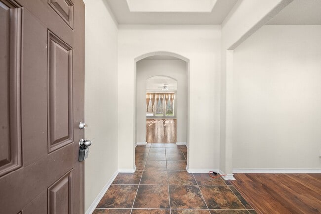 Foto del edificio - 15427 Signal Ridge Way