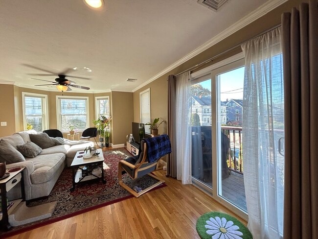 Foto del edificio - 90 High St