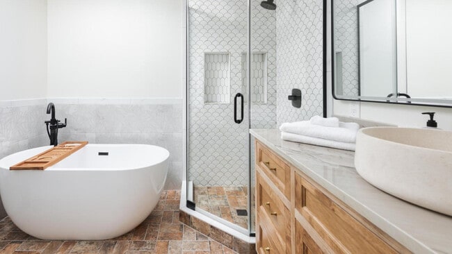 Foto del edificio - 2237 E Hillery Dr