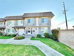 Building Photo - 4057 Larwin Ave
