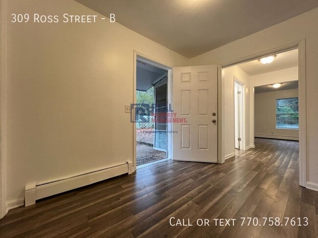 Foto del edificio - 309 Ross St NE