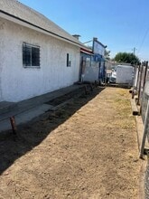Building Photo - 1111 E Planz Rd