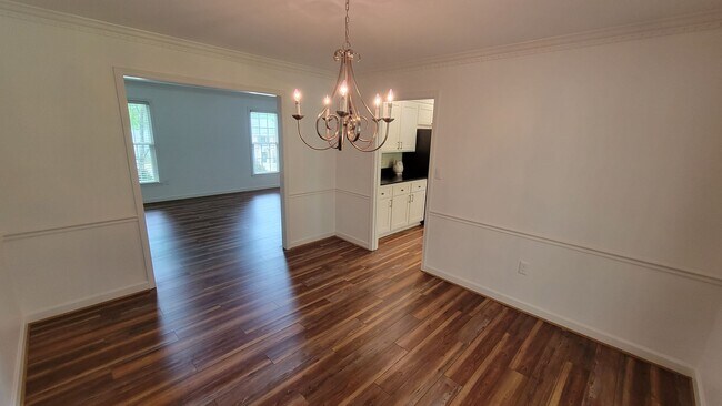 Foto del edificio - 4 bed, 2.5 Bath Home Available in Sugar Creek