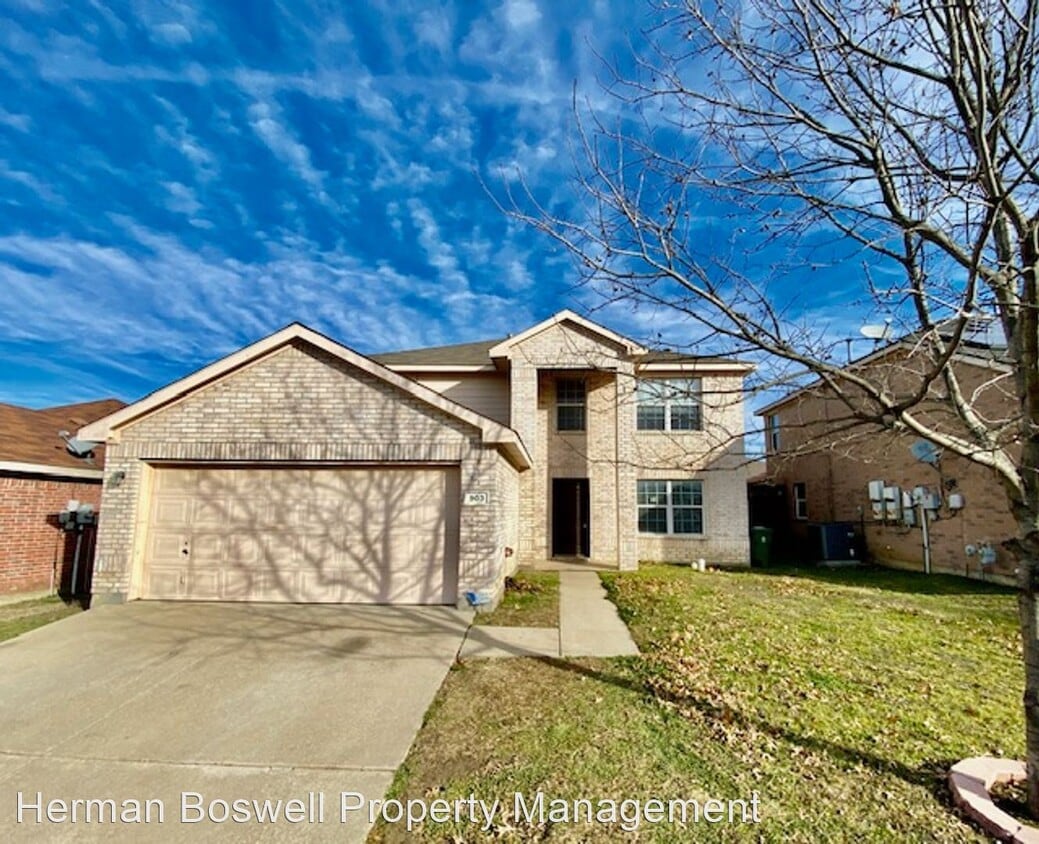 4 br, 2.5 bath House 903 Simi Dr House Rental in Arlington, TX