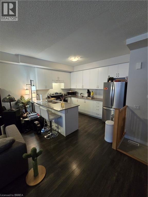 Photo du bâtiment - 585 Colborne St