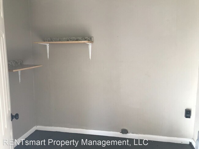 Foto del edificio - 3 br, 1 bath House - 5330 Buena Vista Road