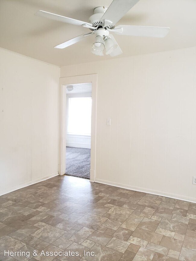 Building Photo - 2 br, 1 bath House - 816 Walker