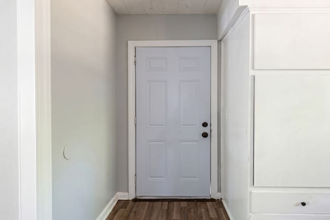 Building Photo - 212 Moss Dr