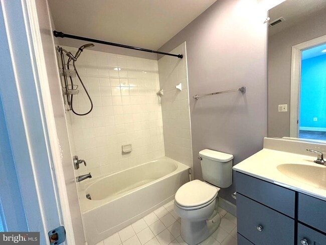 Foto del edificio - 3697 Ambrose Hills Rd