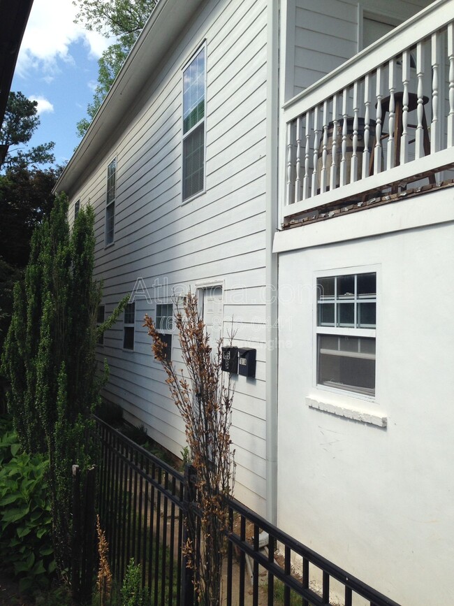 Photo - 165 Little St SE Apartment