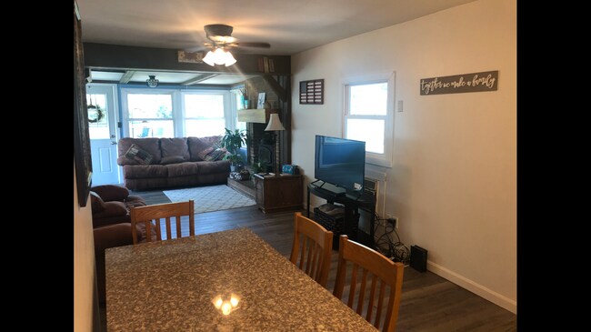 Building Photo - 12091 Brun Dr