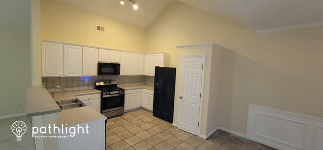 Building Photo - 305 Limestone Place, Union City, GA, 30291