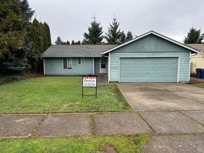 Building Photo - 1077 Charlene St S