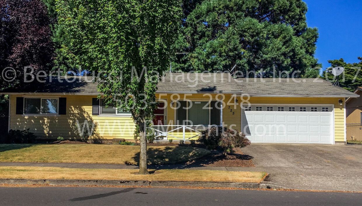 Primary Photo - Charming Single Level Home