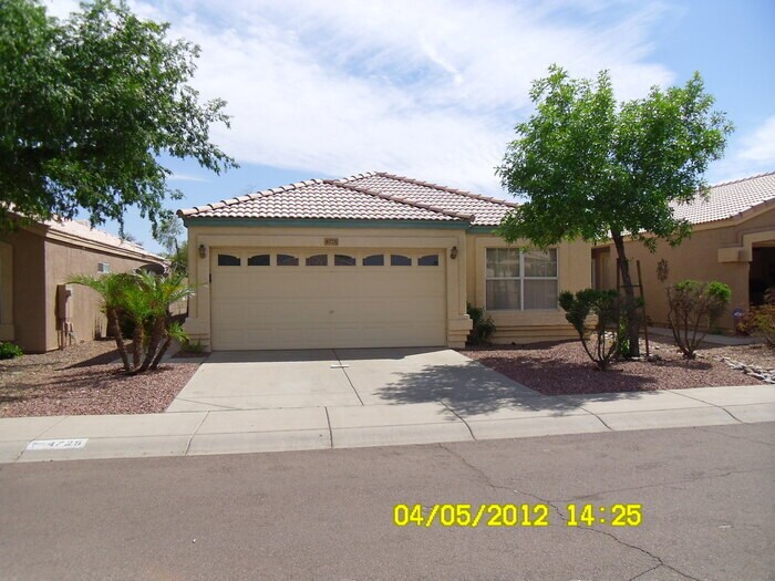 Foto principal - 3 Bed 2 Bath in Most Desired Ahwatukee